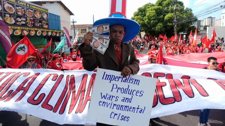 Brezilya'da BM İklim Zirvesi: Binlerce çevre aktivisti Belém'de gösteri düzenledi