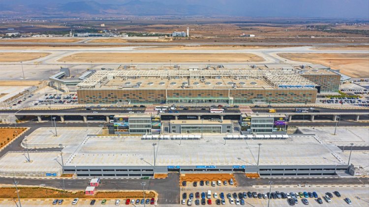 Fiber Optik Protokolü'ne karşı Hava Trafik Kontrolörleri Ercan’da grev başlattı, uçuşlar durdu