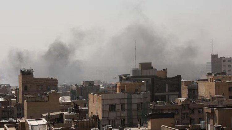 İran resmi haber ajansı: Türkiye sınırına 48 km. mesafede patlamalar oluyor