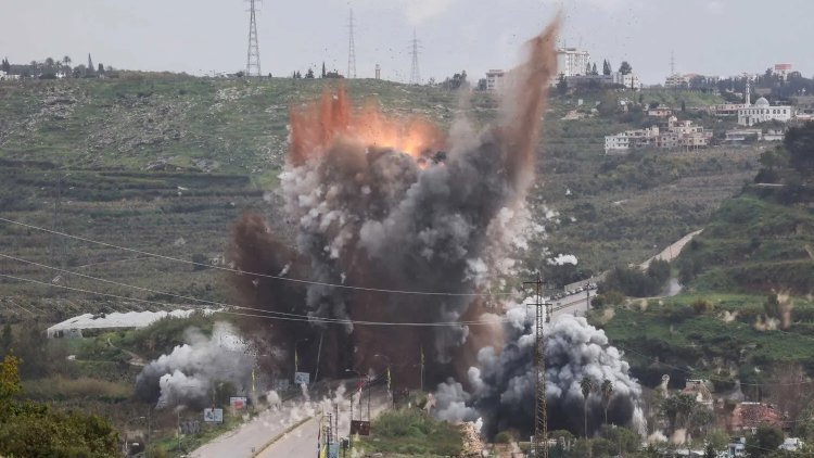 Tel Aviv'e düzenlenen roket saldırısında 15 kişi yaralandı