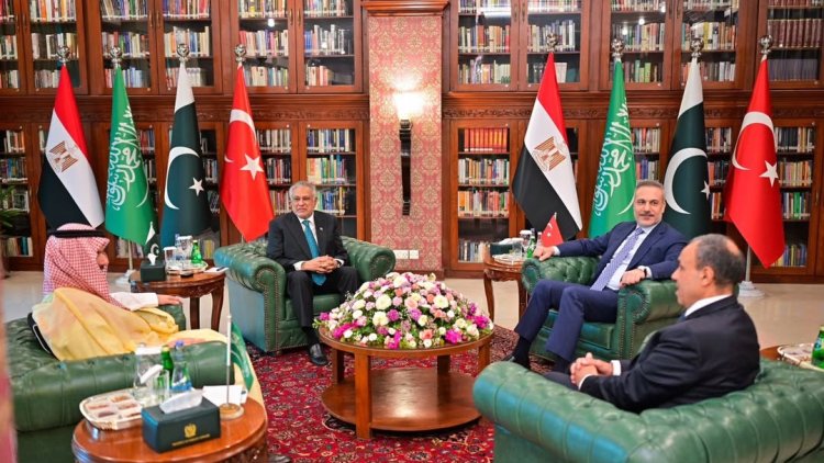 Pakistan Başbakanı, Pakistan’ın her zaman Suudi Arabistan’ın yanında olacağını vurguladı