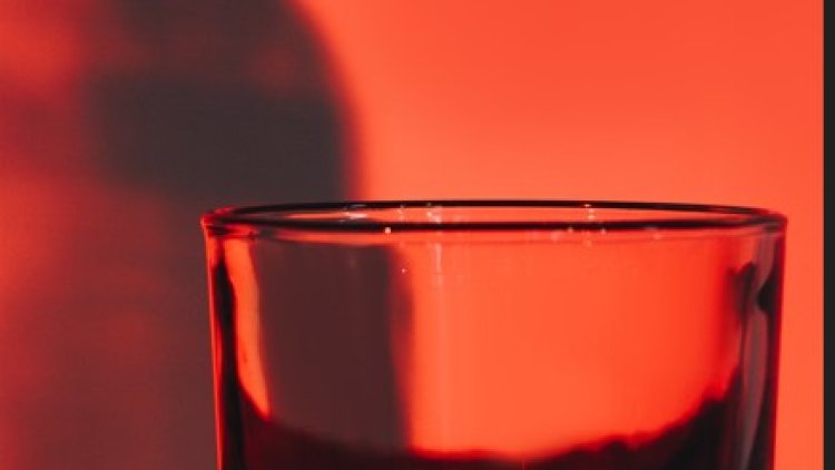 İskele’de alkollü sürücü park alanında yayaya çarptı