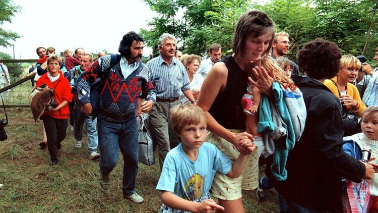 Yeni araştırma: 1990’da Almanya’nın birleşmesinde Doğu Almanların yalnızca yüzde 17’si mesleğini koruyabildi