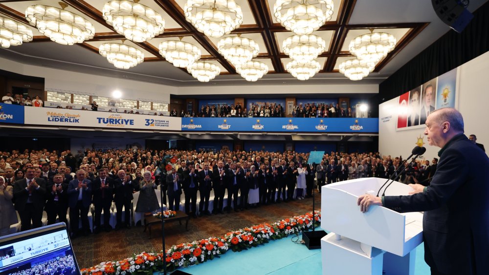 https://mikro-makro.net/erdogan-ak-parti-mhp-dem-uclu-olarak-bu-yolda-beraber-yurumeye-karar-verdik