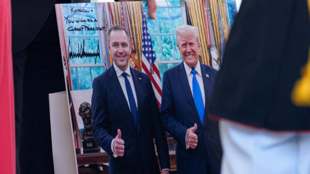 https://mikro-makro.net/rapor-avrupa-trumpin-kultur-savasina-boyun-egmemeli