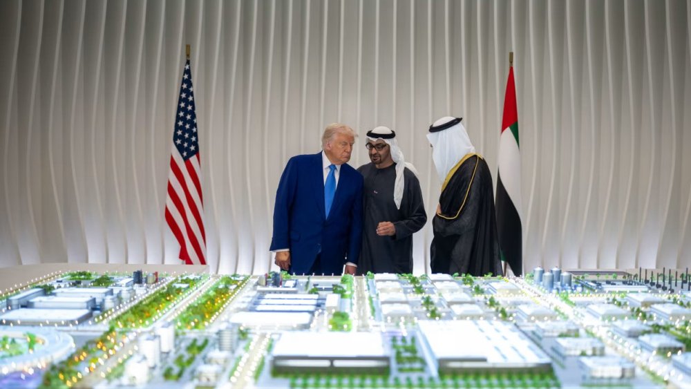 https://mikro-makro.net/trump-ailesinin-kripto-sirketinin-yuzde-49u-gizlice-bae-seyhi-tahnoun-bin-zayed-al-nahyana-satildi
