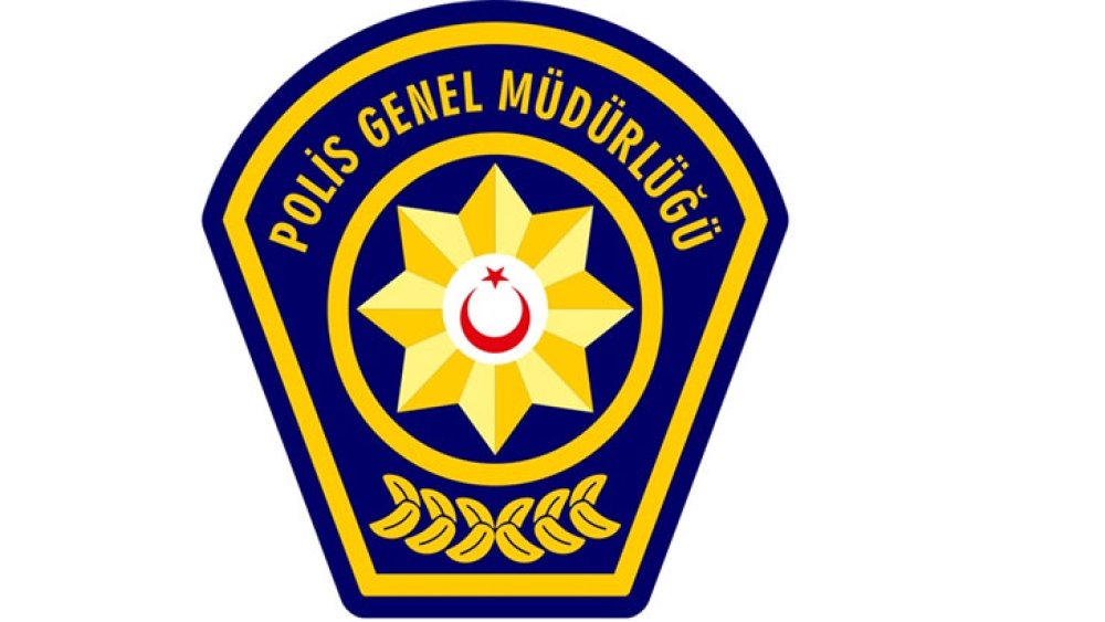 https://mikro-makro.net/olumlu-kazada-olay-yerinden-kacan-surucunun-22-yasindaki-ahombi-oldugu-aciklandi