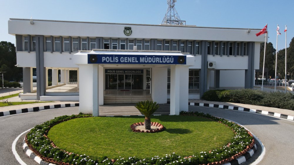 https://test.mikro-makro.net/polis-genel-mudurlugu-curumlerin-tamamina-yakini-aydinlatildi