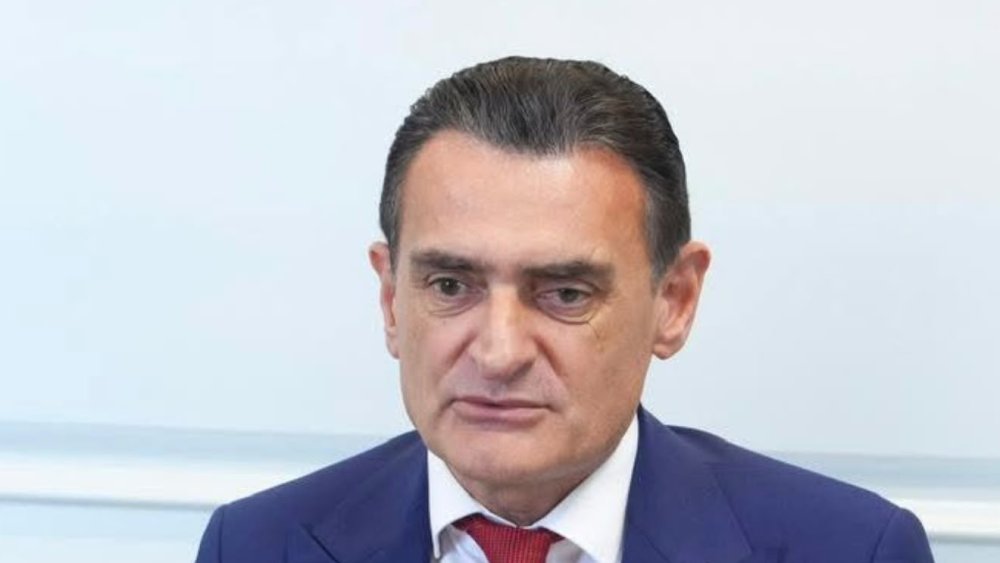 https://mikro-makro.net/dursun-oguzdan-senkula-nufus-sayimi-yaniti-bircok-belediye-hane-nufus-sayimini-tamamladi
