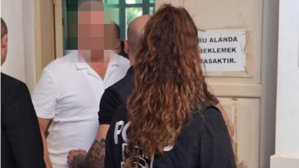 https://mikro-makro.net/bellapaiste-ozel-okul-otoparkindaki-darp-olayinda-zanli-teminata-baglandi