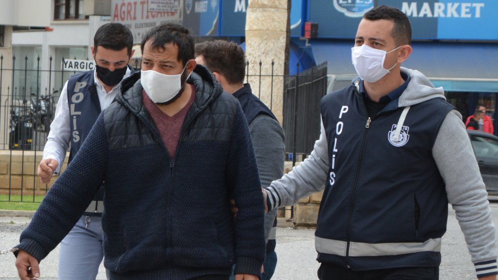 https://mikro-makro.net/62-sabikasi-bulunan-zanli-yine-hirsizliktan-tutuklandi-sarhostum-parayi-ne-yaptigimi-bilmiyorum