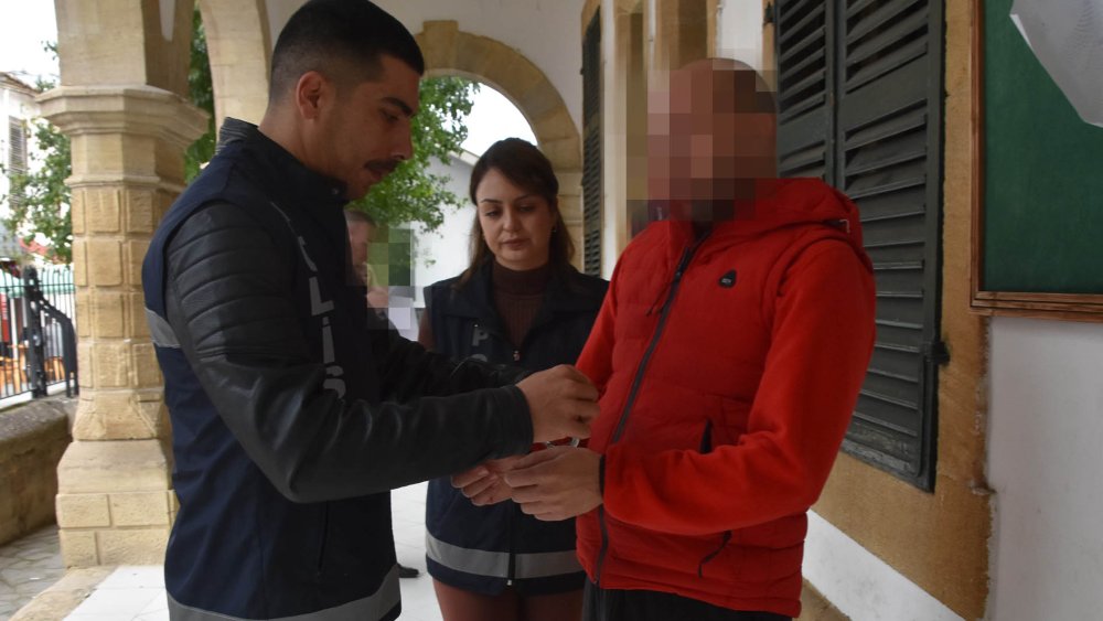 https://mikro-makro.net/metehanda-411-bin-tl-degerinde-kacak-etle-yakalanan-zanli-teminatla-serbest