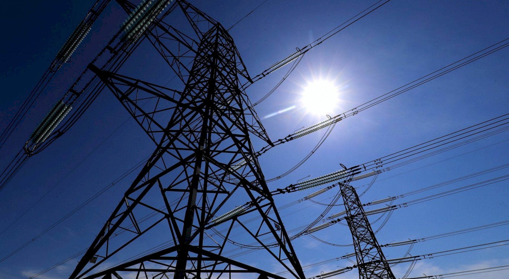 https://mikro-makro.net/guney-kibris-subat-ayi-sonuna-kadar-kuzeye-elektrik-verecek