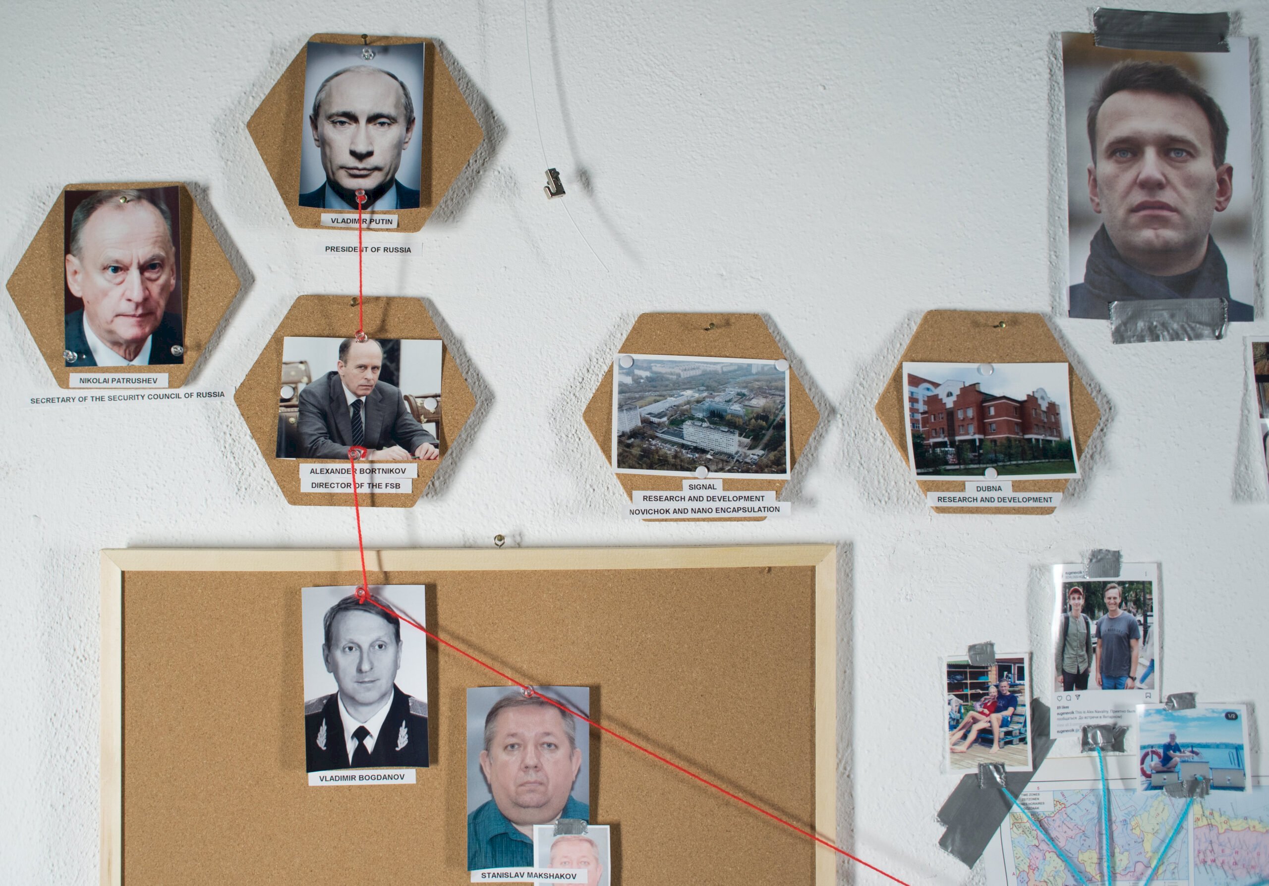 Rus muhalefet lideri Navalni Rus gizli servisi tarafından kimyasal silah kullanılarak nasıl zehirlendi?