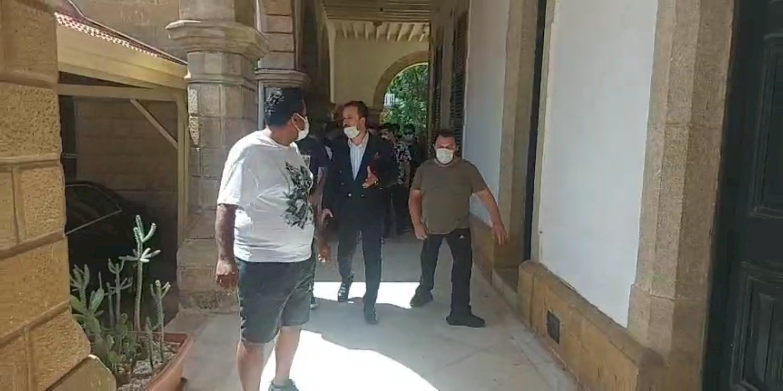 Bülent Ersoy'un orkestra ekibi üyesi: ‘Bize sahte evrak verdiler’