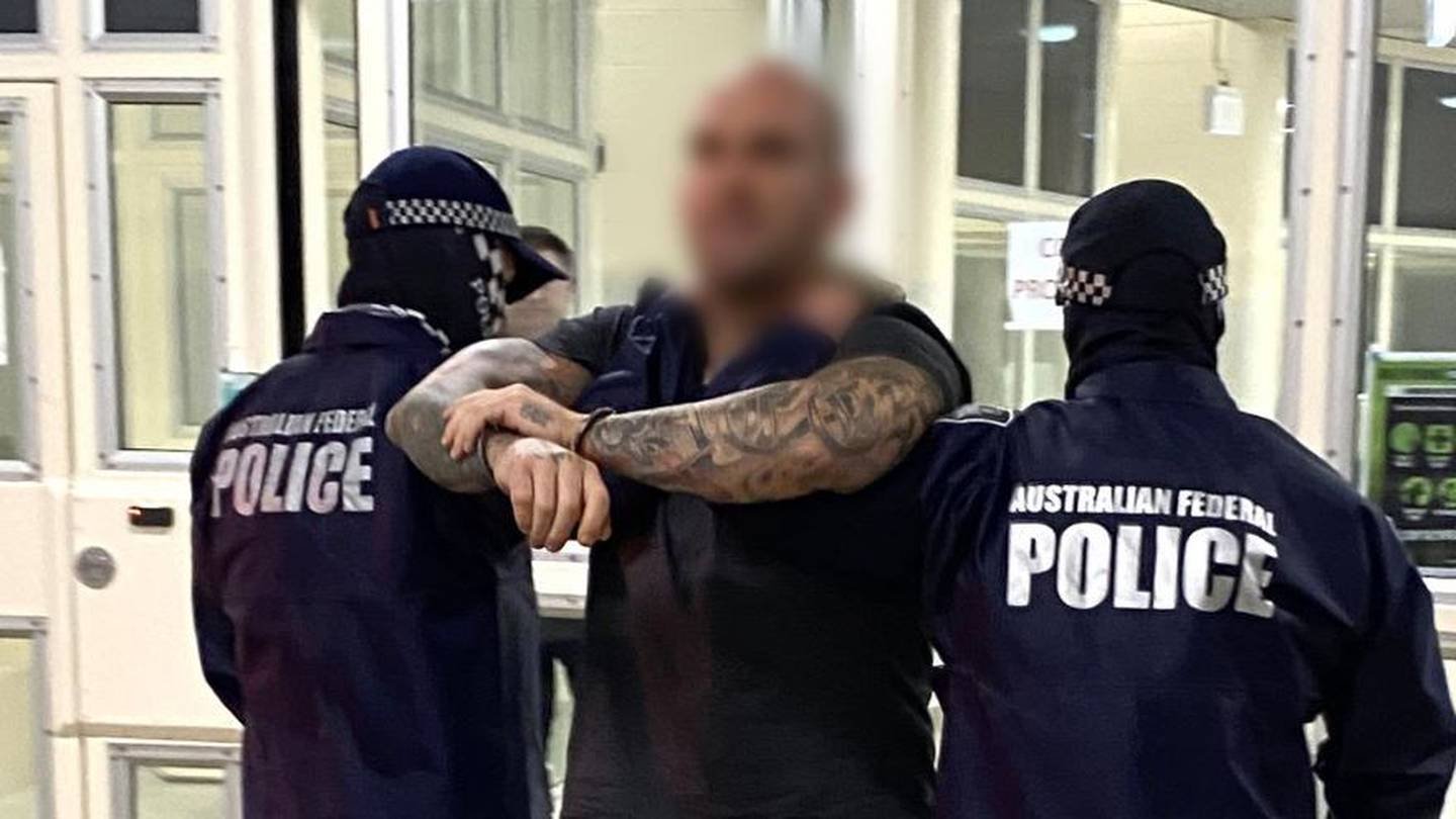 Mark Buddle’ın şifreli cep telefonu FBI ve AFP tarafından izleniyordu