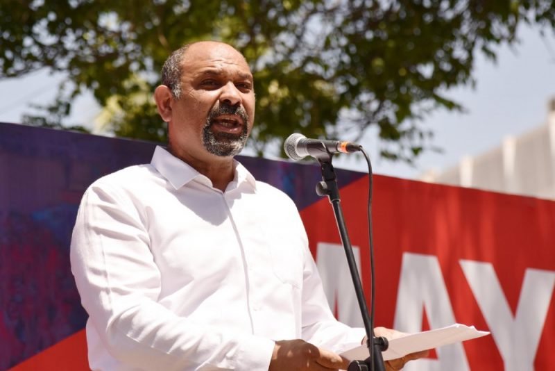 Dev-İş Başkanı Koral Aşam Türkiye’ye alınmadı