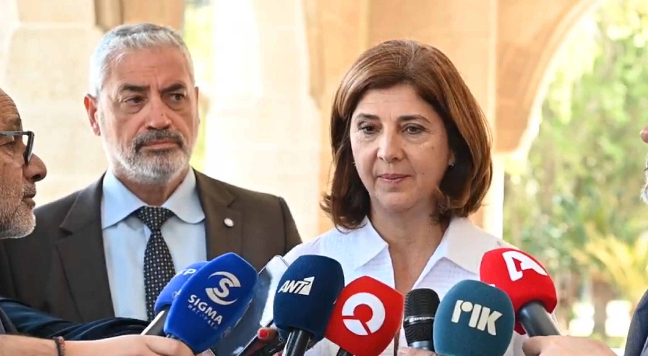 Görevinin sonuna gelen Holguín, Hristodoulidis ve Tatar’la görüştü