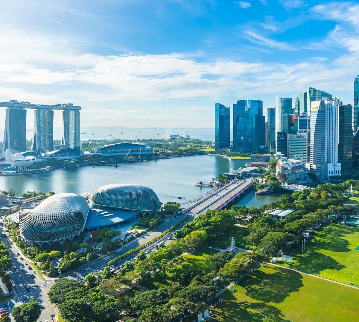 Singapur: Kara para soruşturmalarına kolaylık getiren yasa tasarısı sunuldu