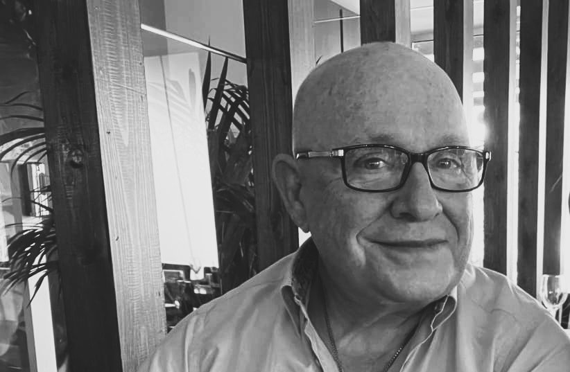 Simon Aykut'un avukatı 'sahte devlet'te kurulu Dumika inşaat şirketinin tanınıp tanınmadığını sordu