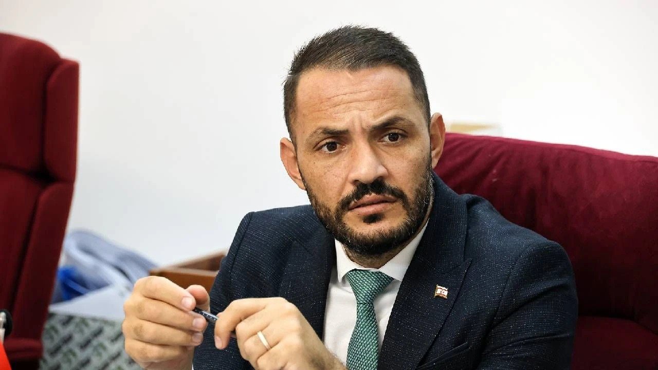 Meclis’te UBP İskele Milletvekili Emrah Yeşilırmak’ın yasama dokunulmazlığının kaldırılması özel komitesi kuruldu