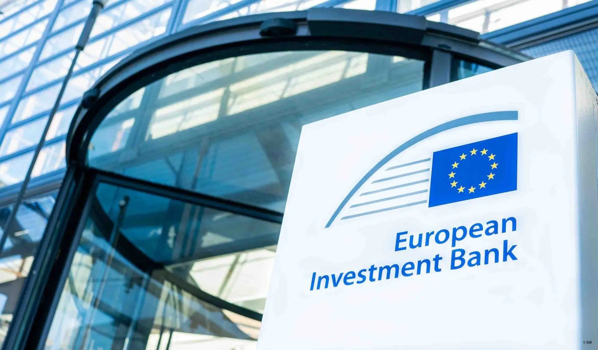 Kathimerini: ‘Avrupa Yatırım Bankası (EIB), İmamoğlu nedeniyle Türkiye'deki projelere fren koydu’