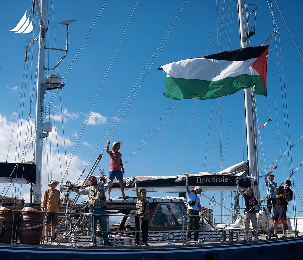 2 Türkün de bulunduğu Madleen gemisindeki tutuklu gönüllüler İsrail tarafından ülkelerine gönderilecek