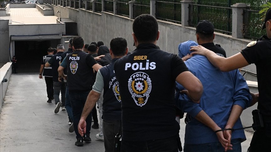 Türkiye'de yasa dışı bahisten 4 hakem gözaltında: Hakemlerden akılalmaz para trafiği