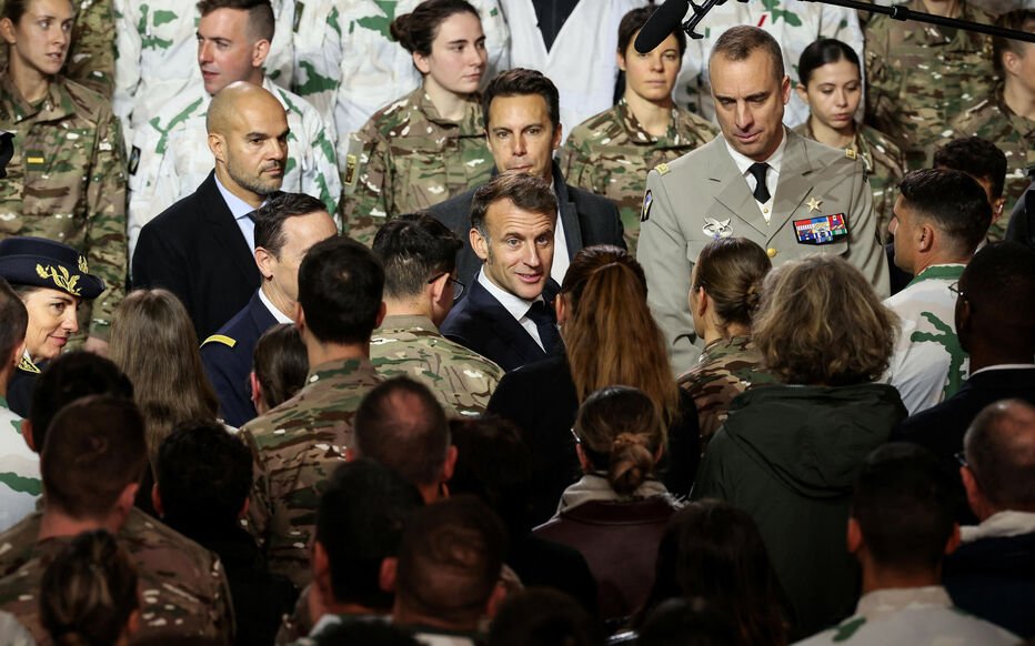 Fransa’da 10 aylık gönüllü askeri hizmet uygulaması başlatıldı