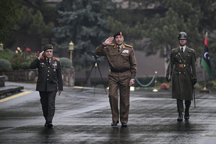 Libya’nın üst düzey ordu yetkililerini taşıyan uçak Ankara’da düştü; kurtulan olmadı