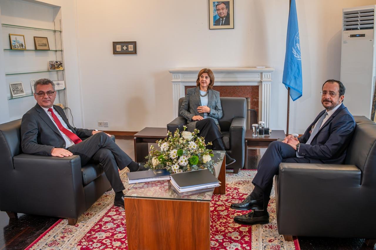 Holguin: 'Ön müzakere aşamasındayız. Sürekli ve doğrudan diyalog gerekli'