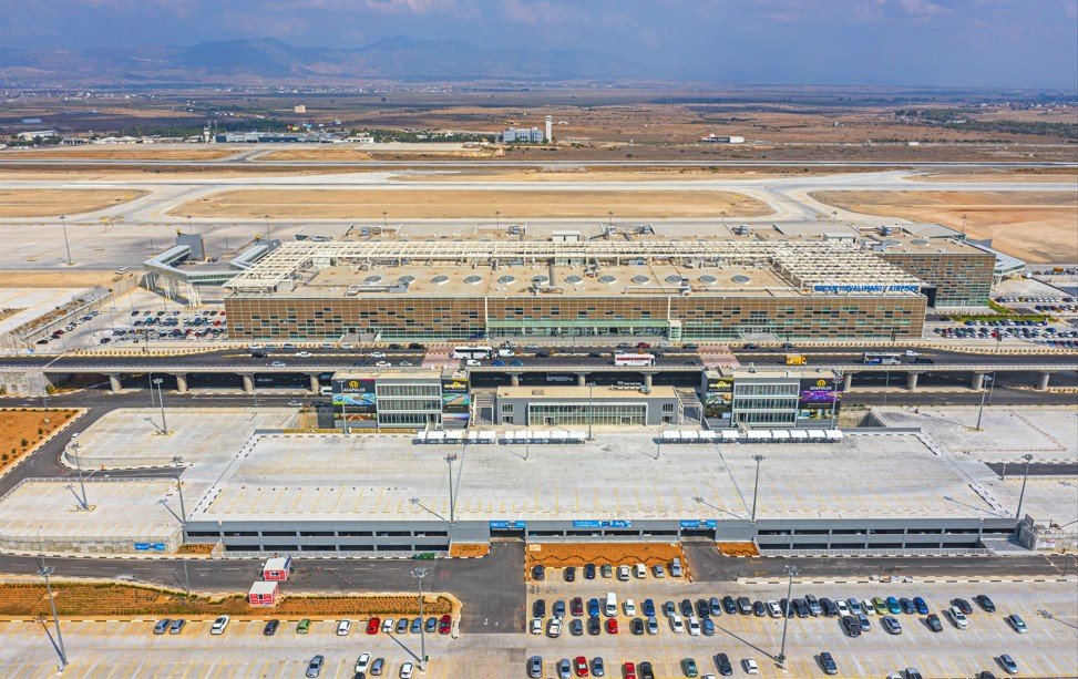 Fiber Optik Protokolü'ne karşı Hava Trafik Kontrolörleri Ercan’da grev başlattı, uçuşlar durdu