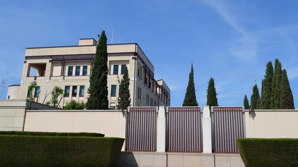 ABD, Kıbrıs’ta zorunlu görevde olmayan Amerikalı personelinin ve aile üyelerinin ayrılmasına izin verdi