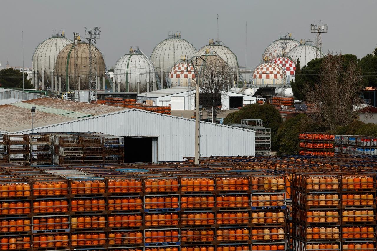 Artan doğal gaz fiyatlarıyla birlikte Avrupa, enerji şoku tehdidiyle karşı karşıya