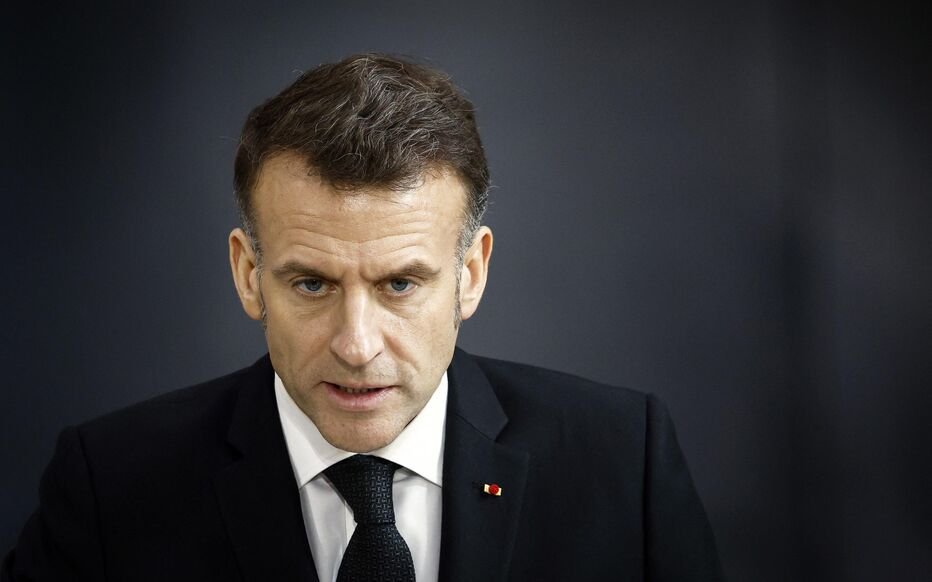 Emmanuel Macron pazartesi günü güney Kıbrıs'ı ziyaret edecek