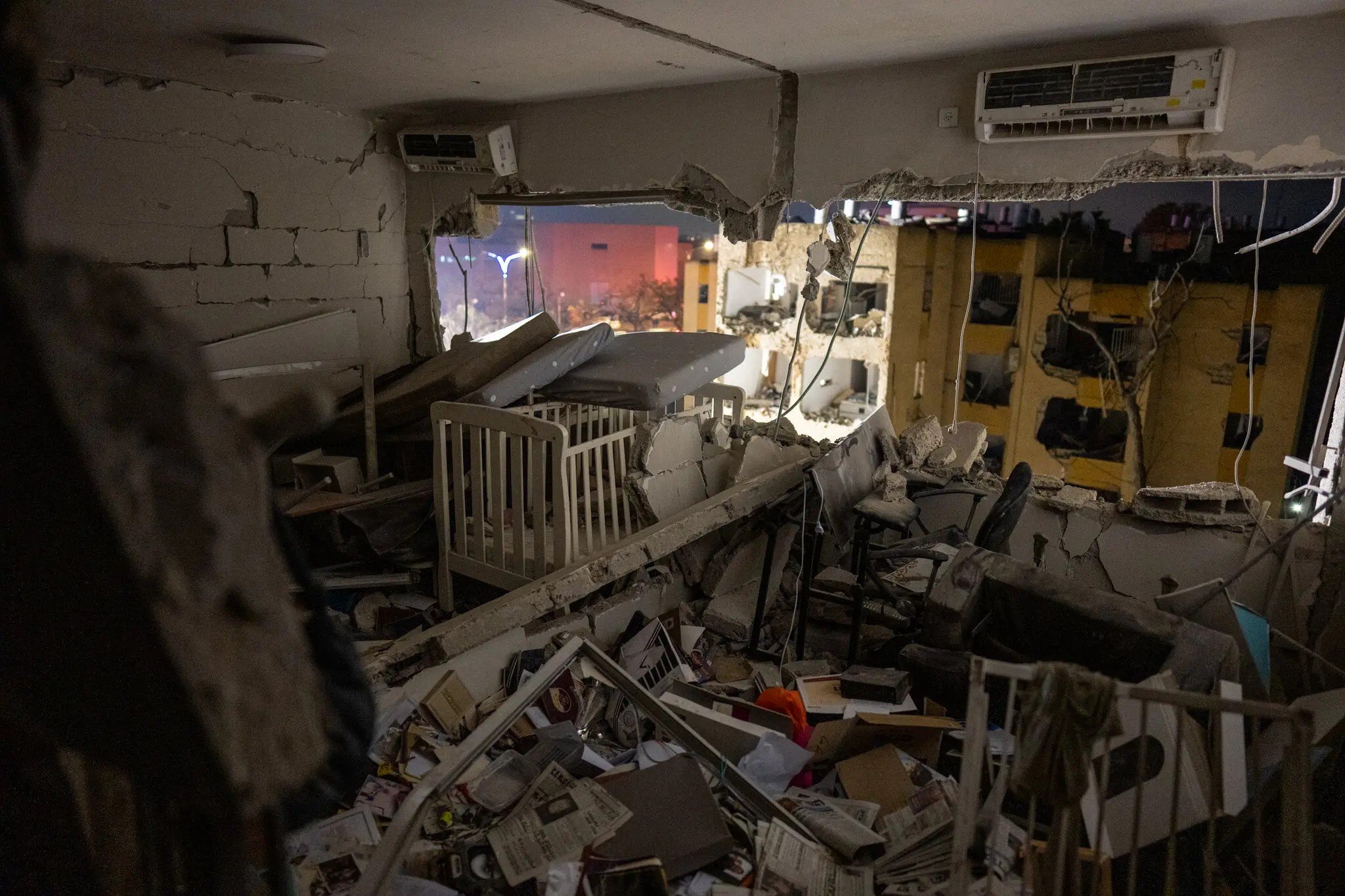 Tahran, Hürmüz Boğazı’da deniz güvenliği konusunda iş birliğine hazır olduğunu açıkladı