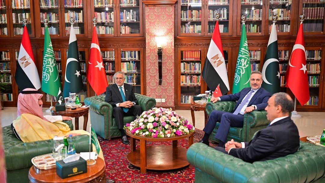 Pakistan Başbakanı, Pakistan’ın her zaman Suudi Arabistan’ın yanında olacağını vurguladı