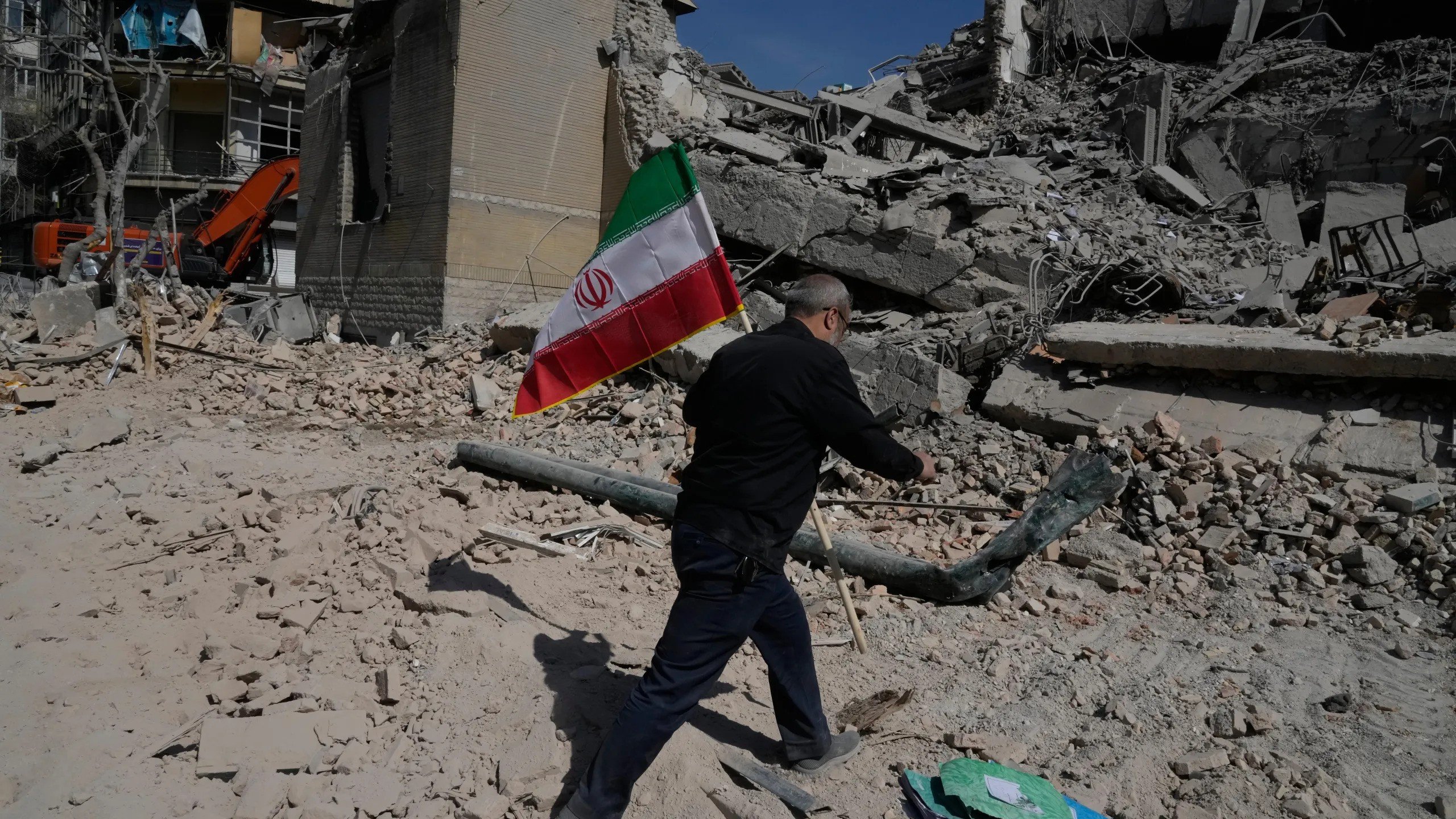 İsrail, Hazar Denizi yakınlarındaki İran tesislerine yeni saldırılar düzenledi