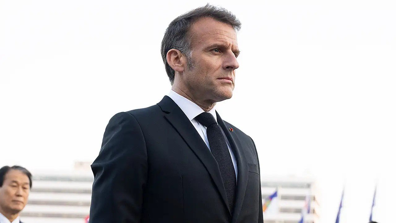 Macron Trump’ı eleştirdi: ‘Ciddi olmalısınız’