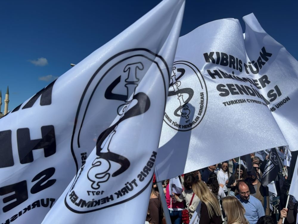 Sağlıkta örgütlü sendikalar ve KTTB grev yasağını tanımadıklarını açıkladı