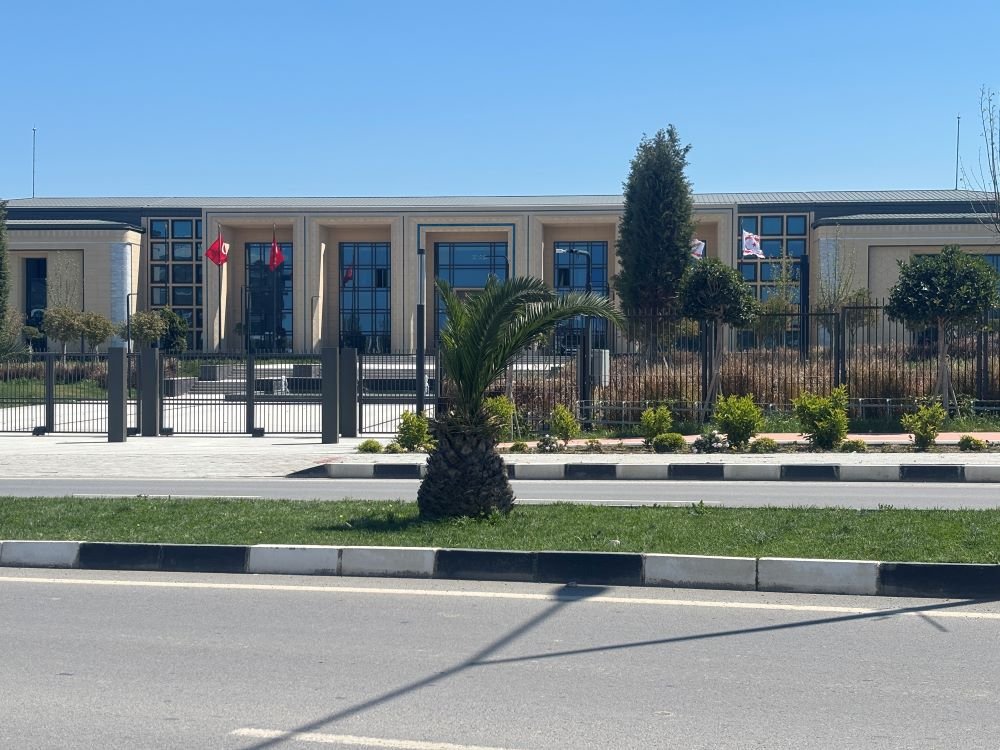 Cumhuriyet Meclisi’nde oylama yapılmayınca genel grev askıya alındı