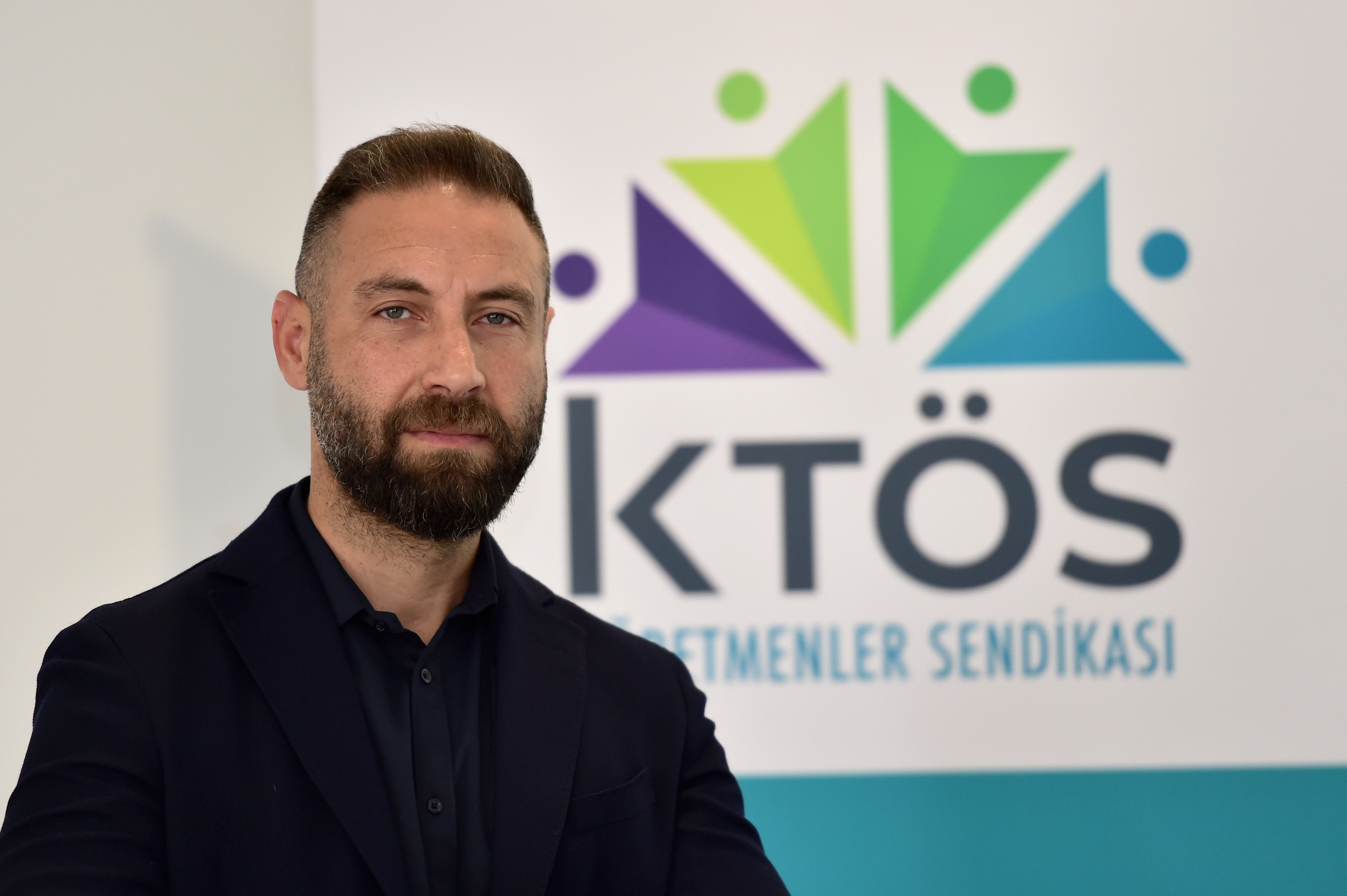 Maviş: Yeşil Hat’tan geçiş serbest, kültürel buluşmaya 'normalleşme' engeli 