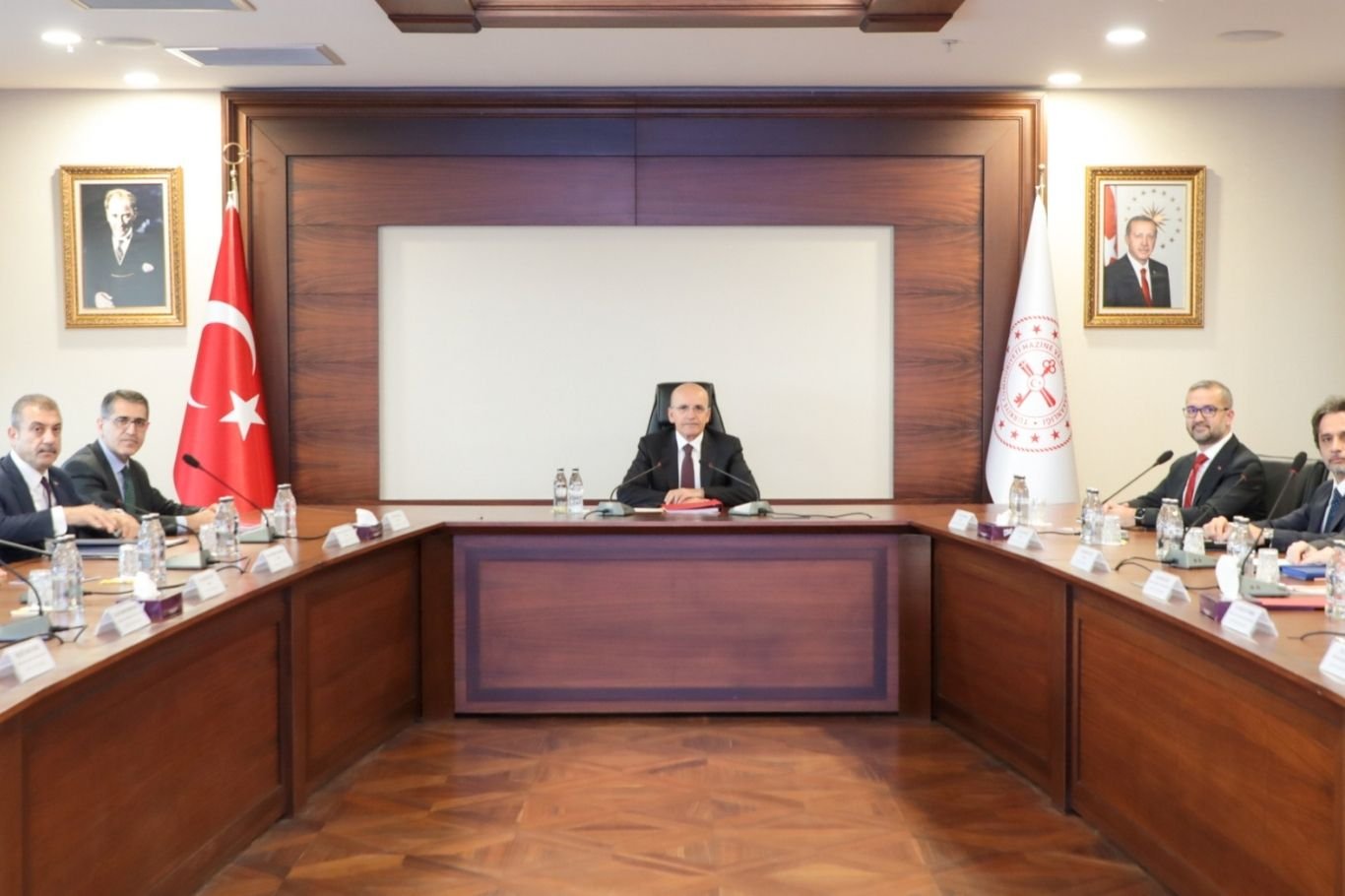 Reuters: Türkiye’de fon krizine müdahalede TCMB 5 ila 5,2 milyar dolar döviz sattı