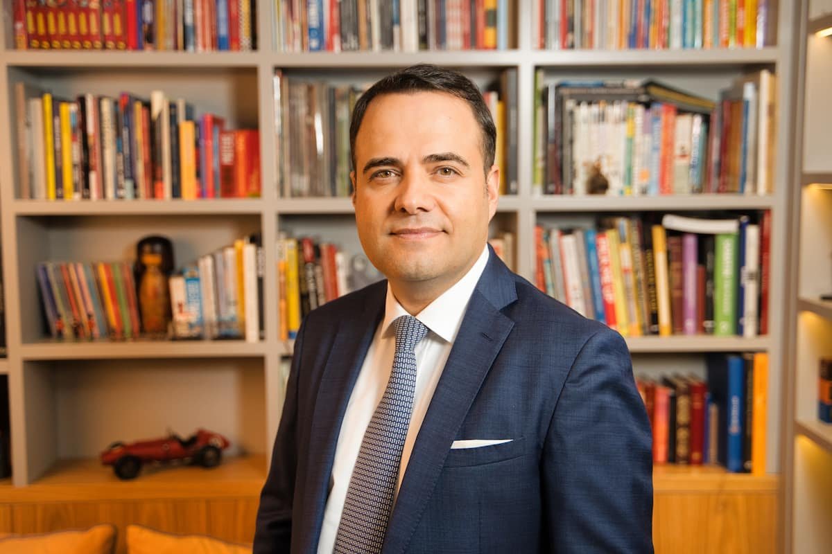Özgür Demirtaş’tan fon soruşturmasında milyarların nasıl geri alınabileceğine ilişkin öneri