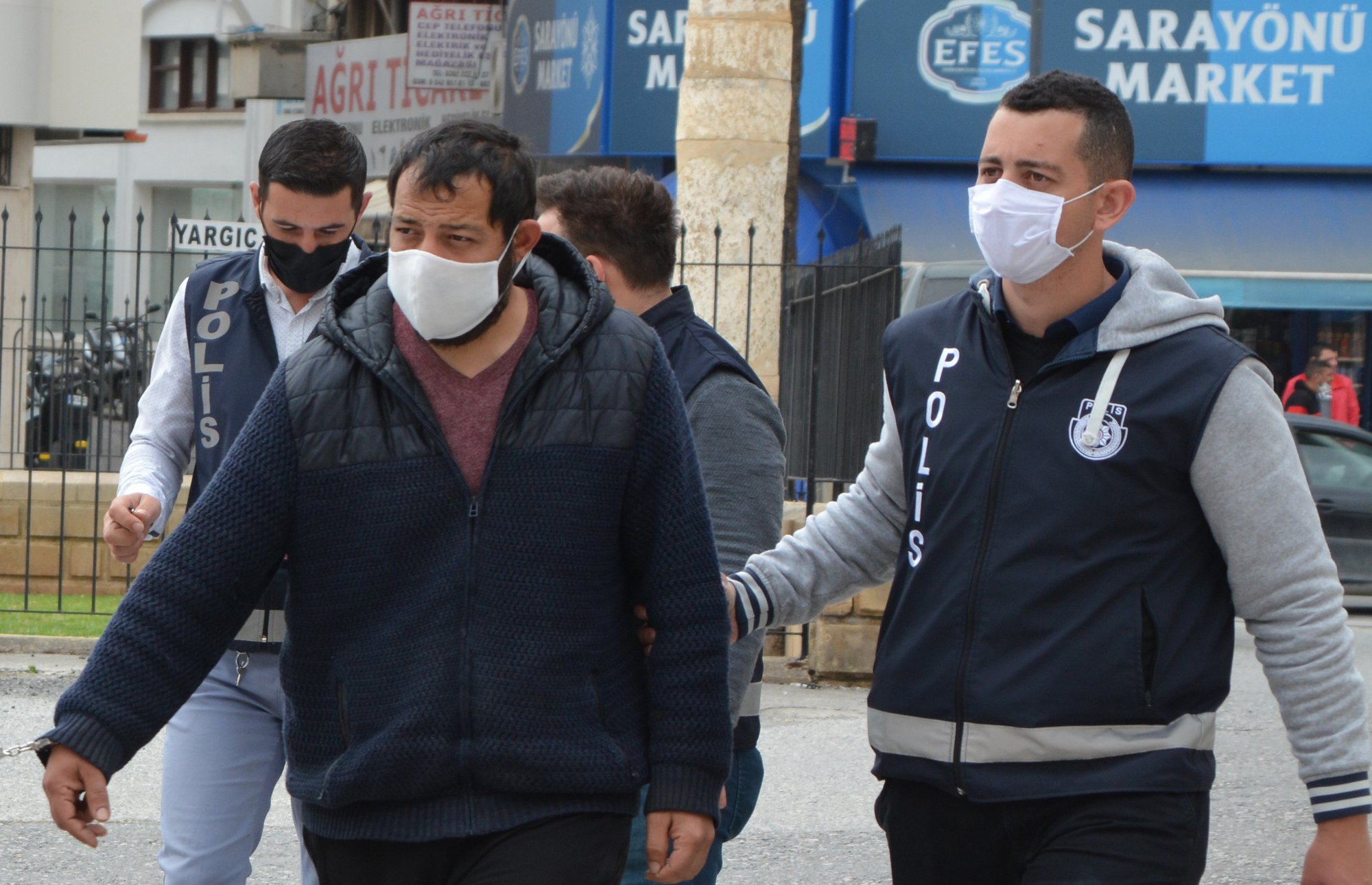 62 sabıkası bulunan zanlı yine hırsızlıktan tutuklandı: “Sarhoştum, parayı ne yaptığımı bilmiyorum”