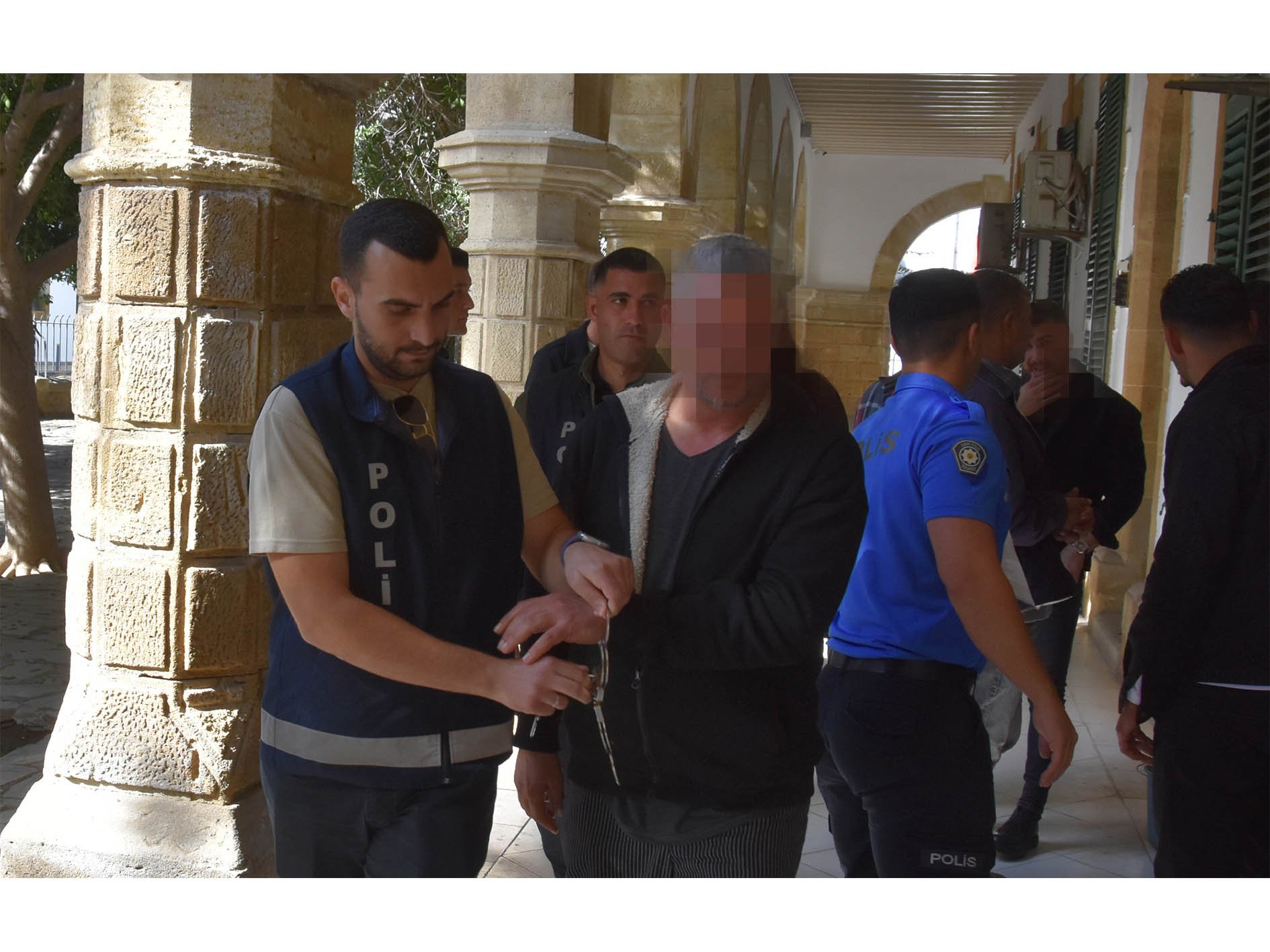 Araca el konuldu: Bostancı'da 14 bin 250 TL değerinde kaçak et ele geçirildi