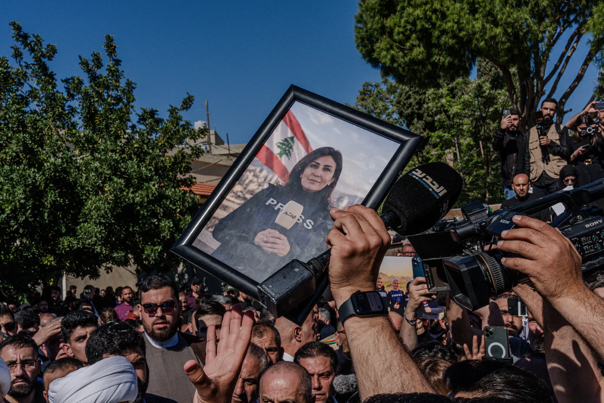 Tahran'da hava savunma sistemleri devreye sokuluyor