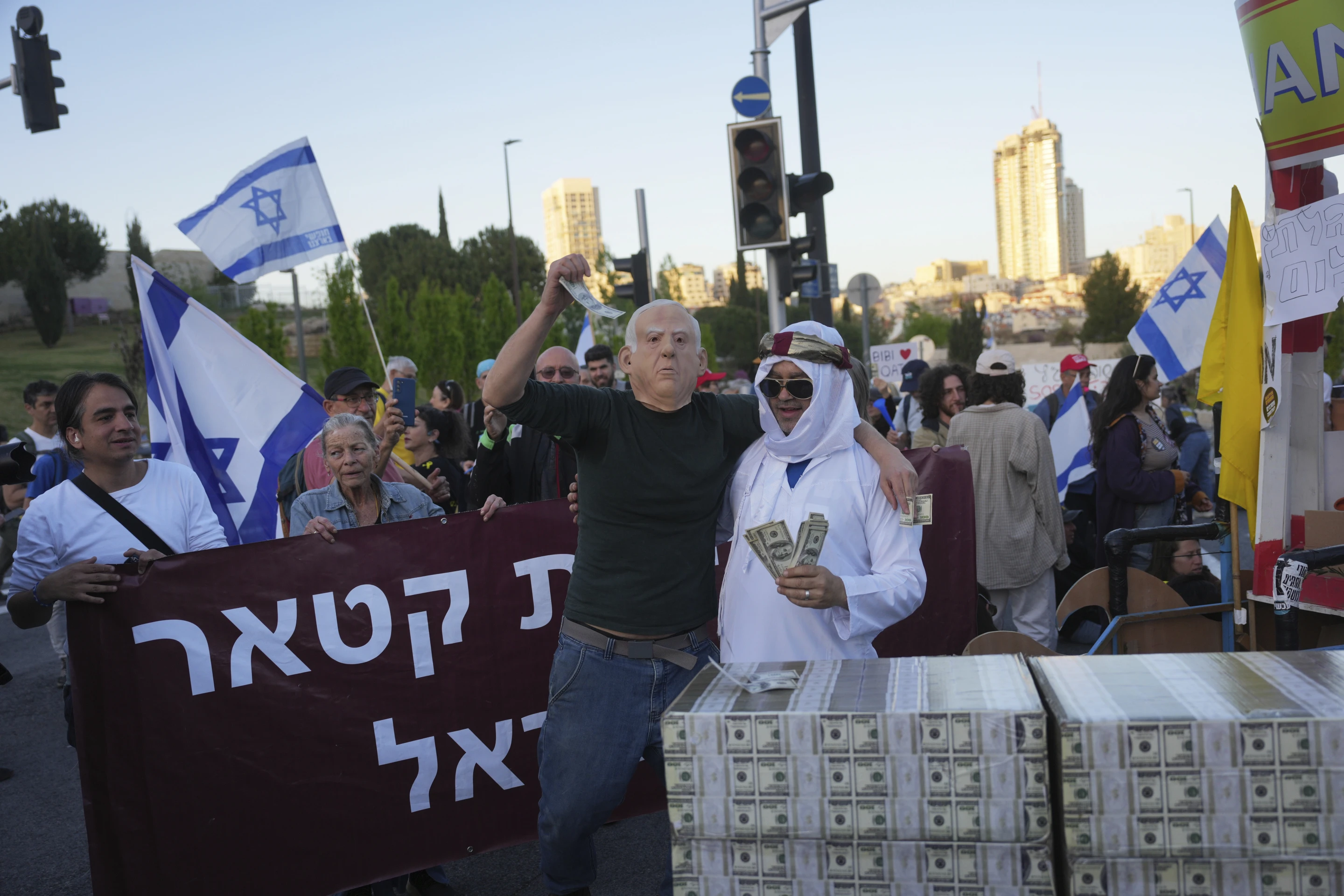 Netanyahu’nun çevresinde Katar skandalı: Danışmanlara para, uydurma haberler, Türkiye aleyhine dezenformasyon