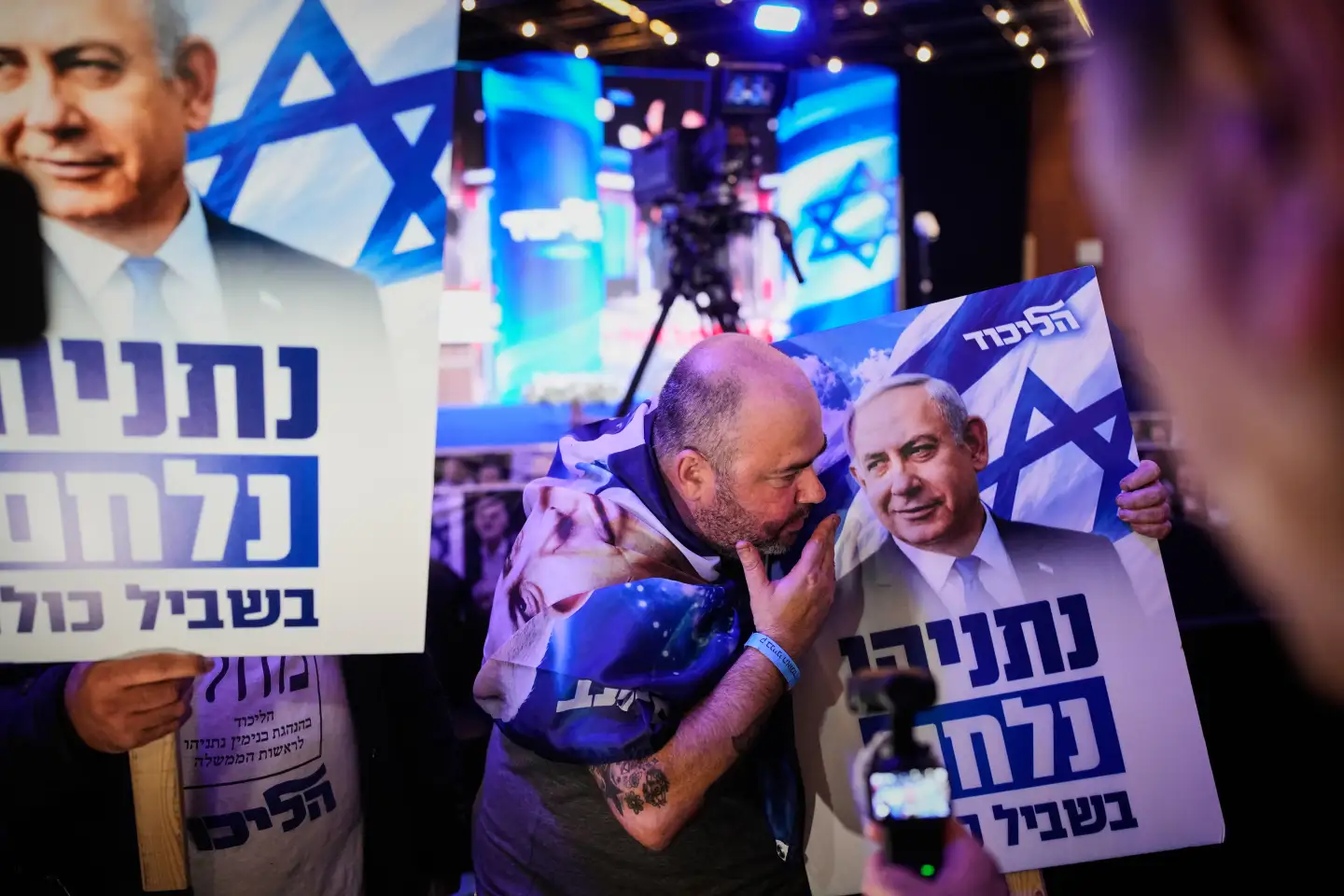 İsrail seçimlerinde belirsizlik: Netanyahu ve muhalefet zafer ilan etti, hiçbir blok çoğunluğa ulaşamadı